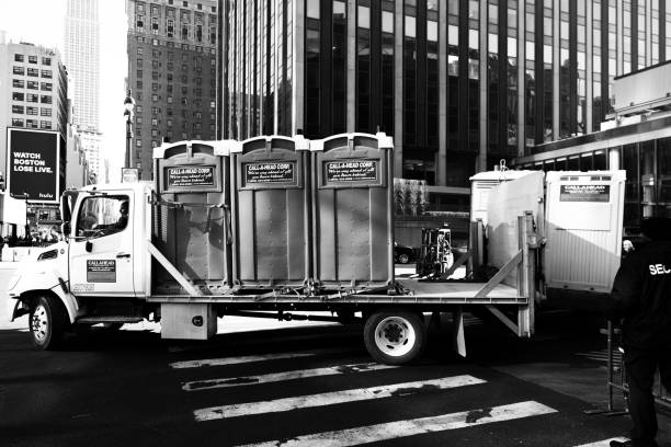 Best Portable toilet rental cost  in Cleveland Heights, OH